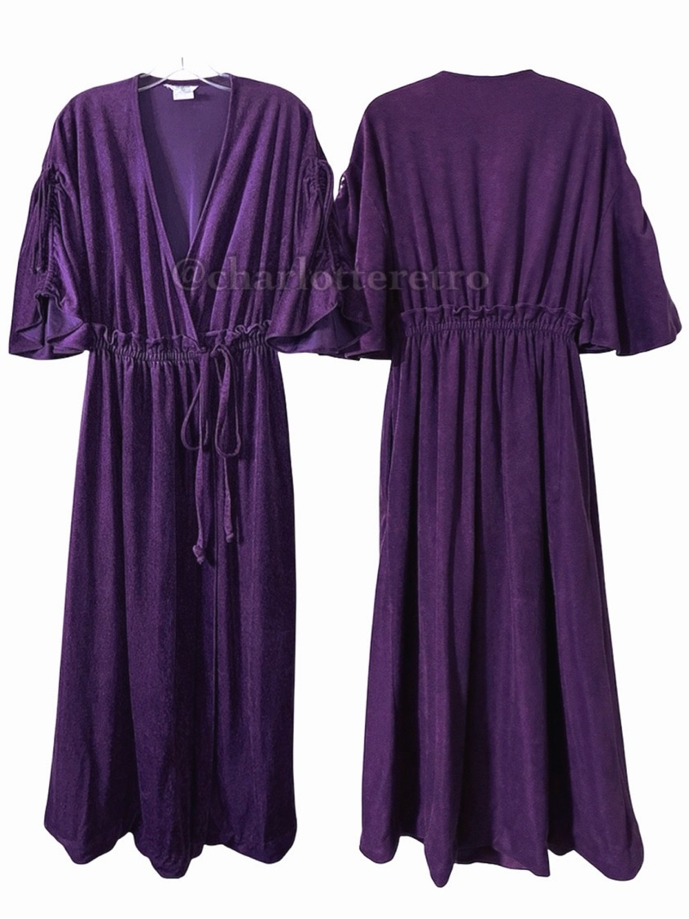 70s vtg Gilligan & O'Malley • Purple Velvet Robe w Pockets